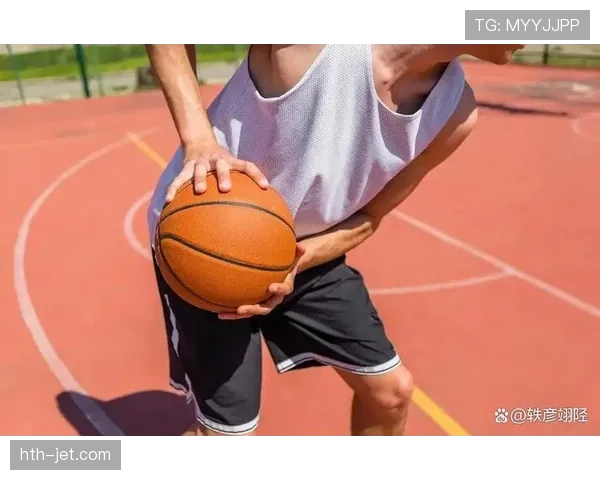 新手篮球教程:投篮犯规的正确判罚方式